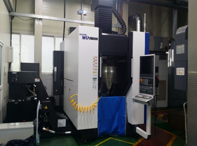 현대 WIA XF6300 CNC 5 Axis Small
